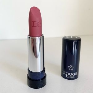 Hold NWOT  Dior matte pink lipstick